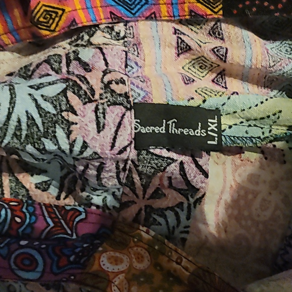 SACRED THREADS Free Spirit Hippie Patchwork Overalls Size L/XL W/pockets - Picture 7 of 8